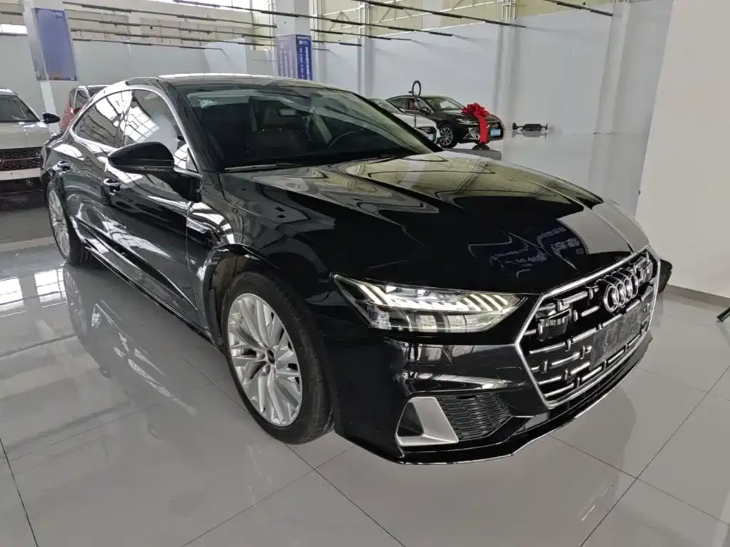 Audi A7L — фото 6