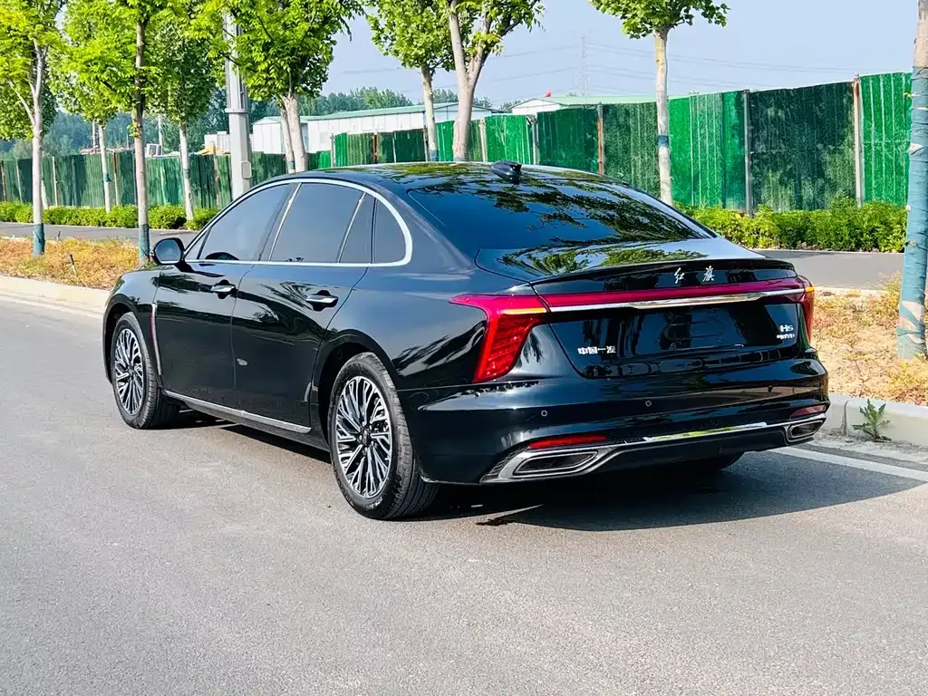 Hongqi H5 — фото 9