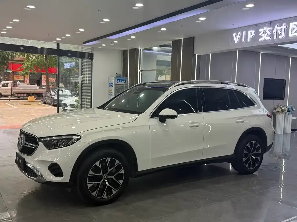 Mercedes-Benz GLC — фото 1