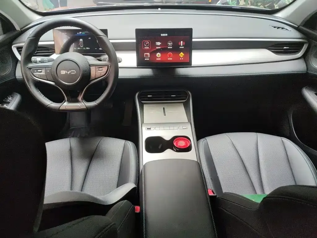 BYD Seal 05 DM-i — фото 9