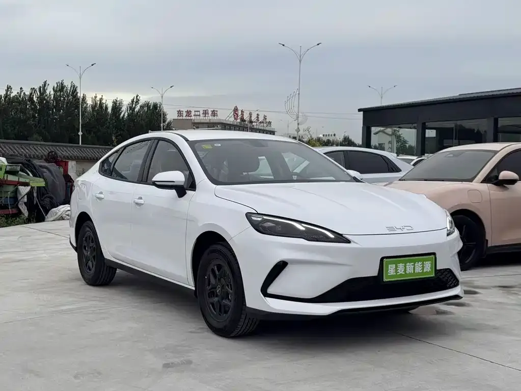 BYD Seal 05 DM-i — фото 3