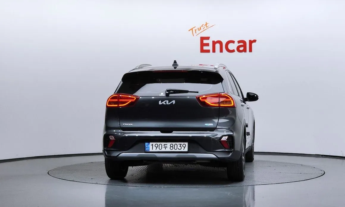 Kia Niro — фото 6