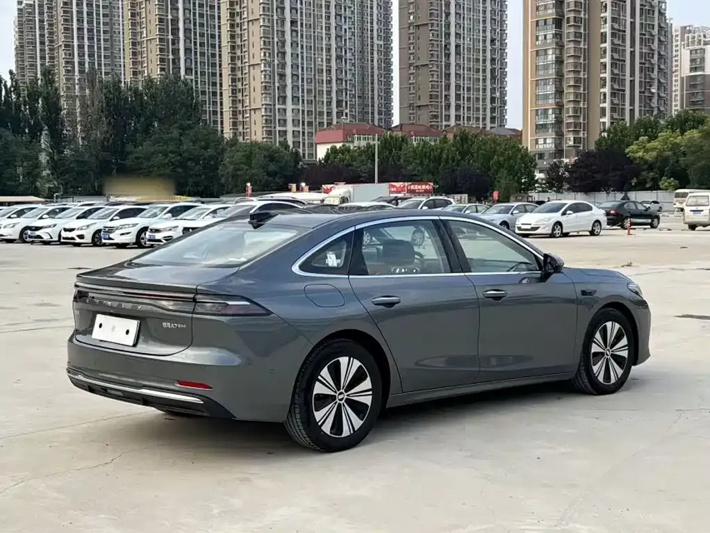 Geely 银河A7 EM — фото 9