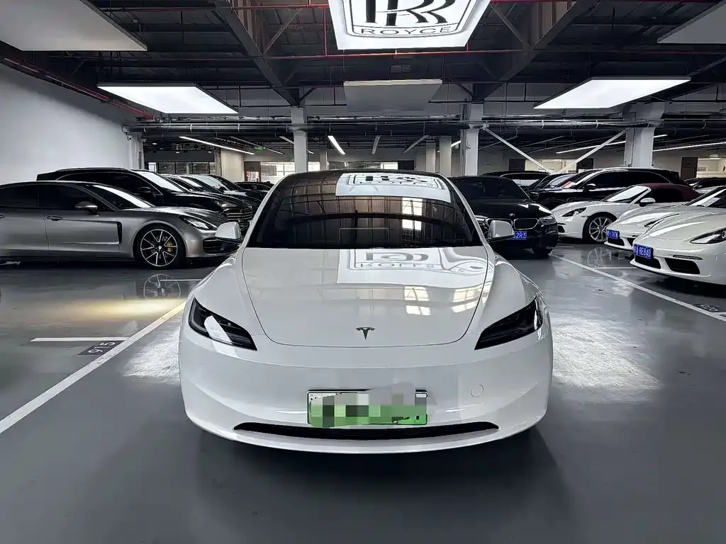 Tesla Model 3 — фото 6