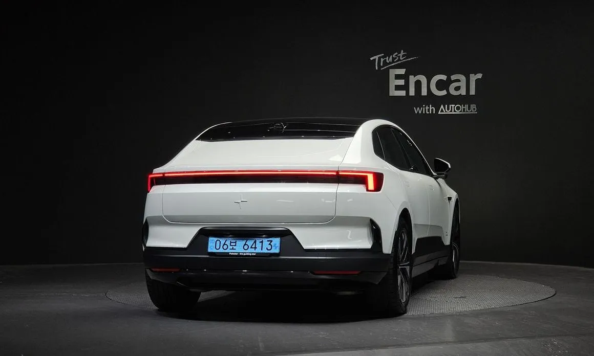 Polestar Polestar 4 — фото 7