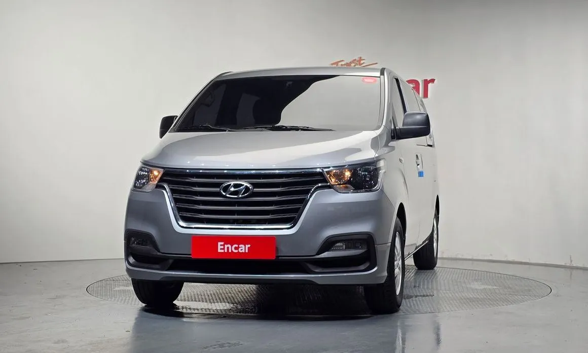 Hyundai Starex — фото 8