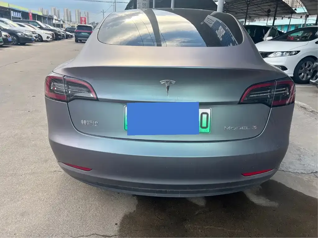 Tesla Model 3 — фото 3