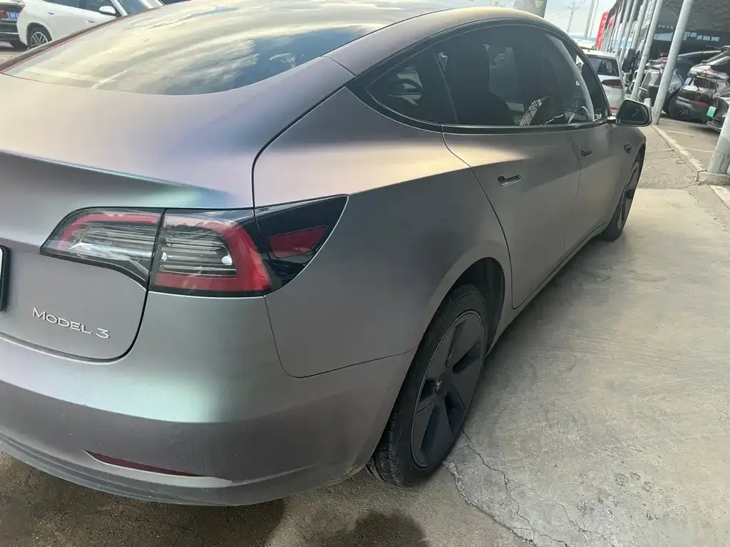 Tesla Model 3 — фото 7