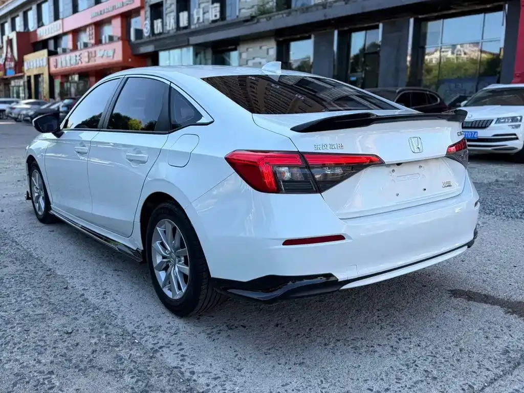 Honda Civic — фото 8