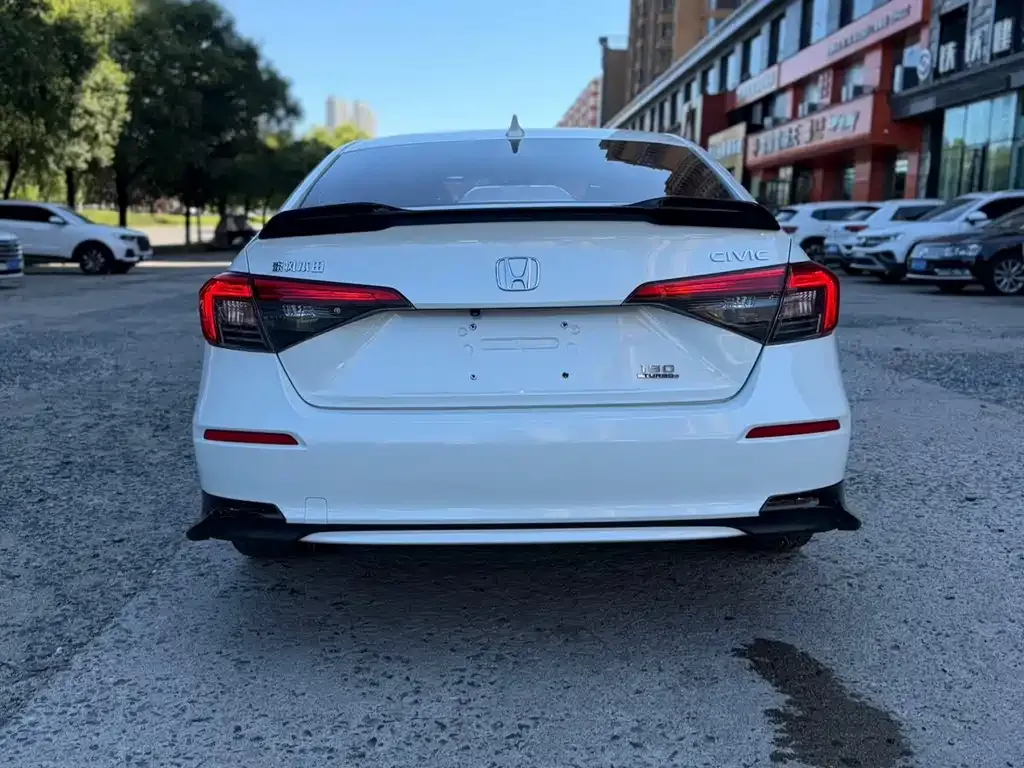 Honda Civic — фото 10