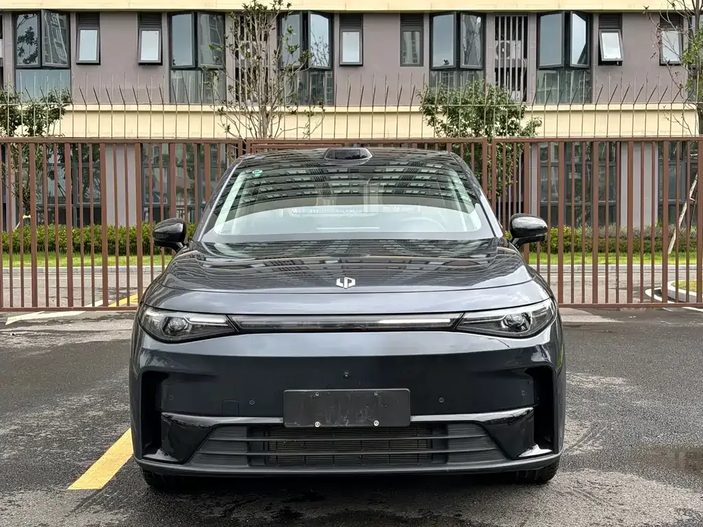 Leapmotor C10 — фото 5