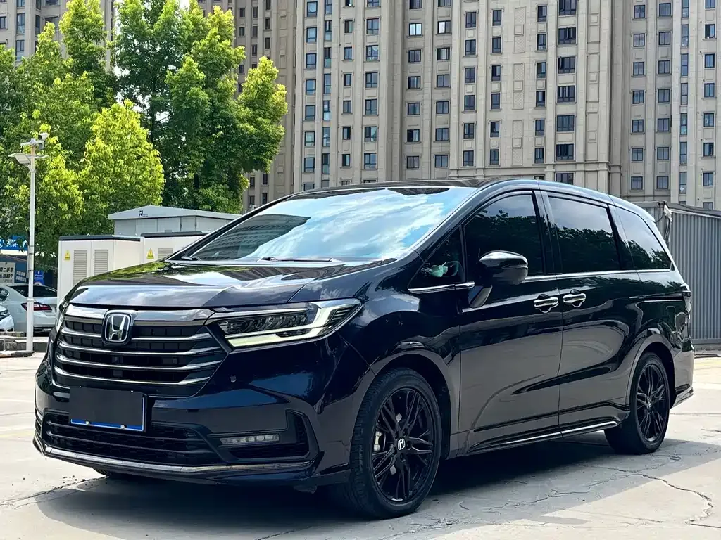 Honda Odyssey — фото 1
