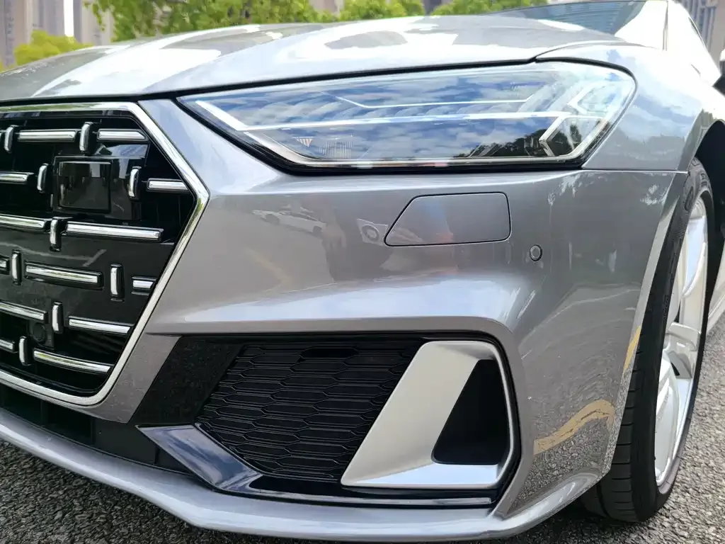 Audi A7L — фото 6