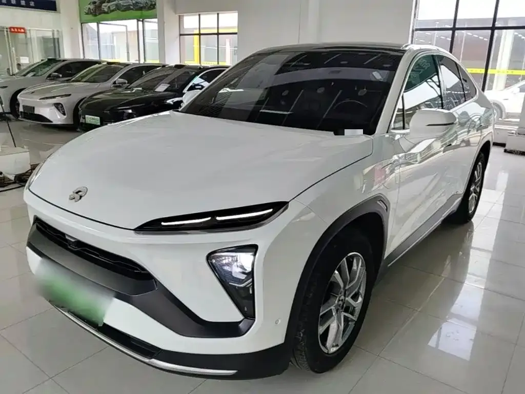 NIO EC6 — фото 10