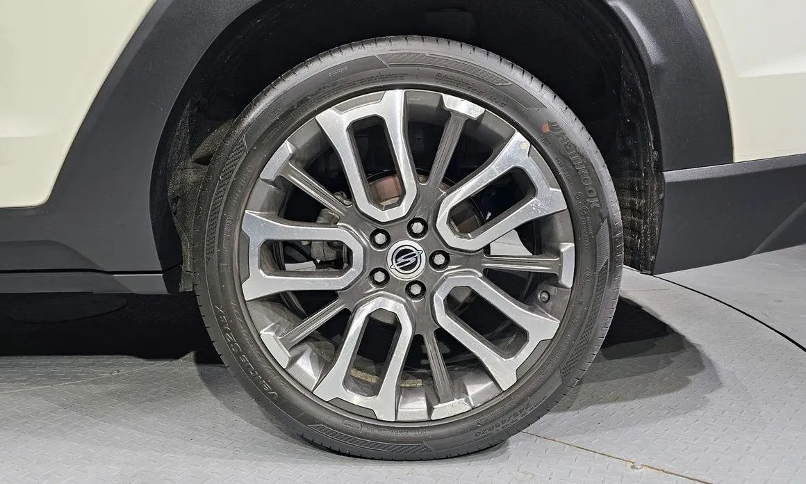 KG Mobility (Ssangyong) Torres — фото 9