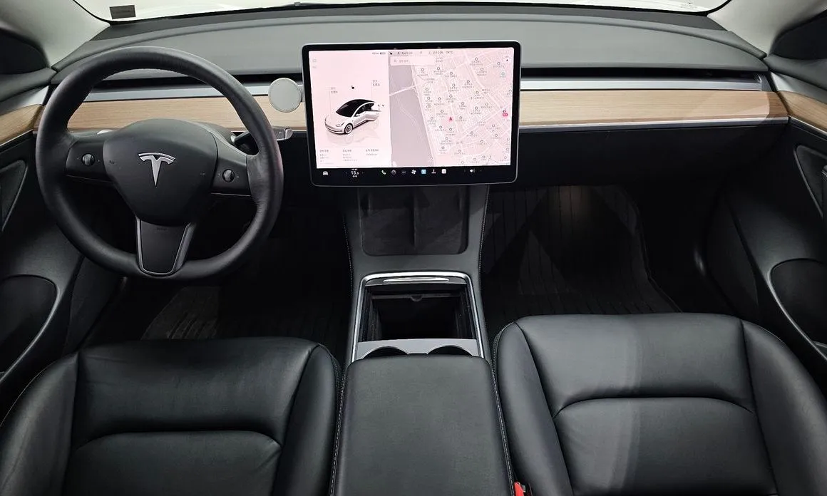Tesla Model 3 — фото 8
