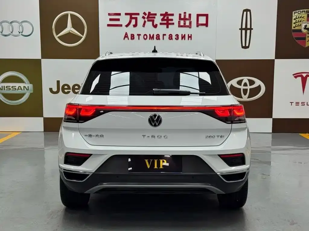 Volkswagen T-Roc — фото 2