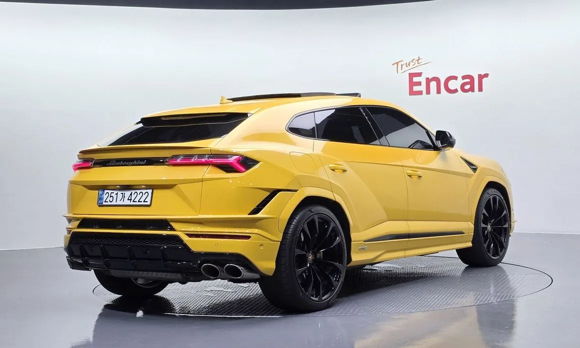 Lamborghini Urus — фото 3