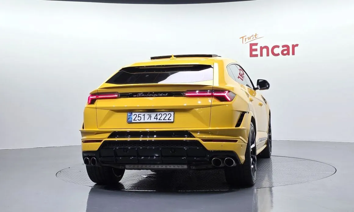 Lamborghini Urus — фото 7