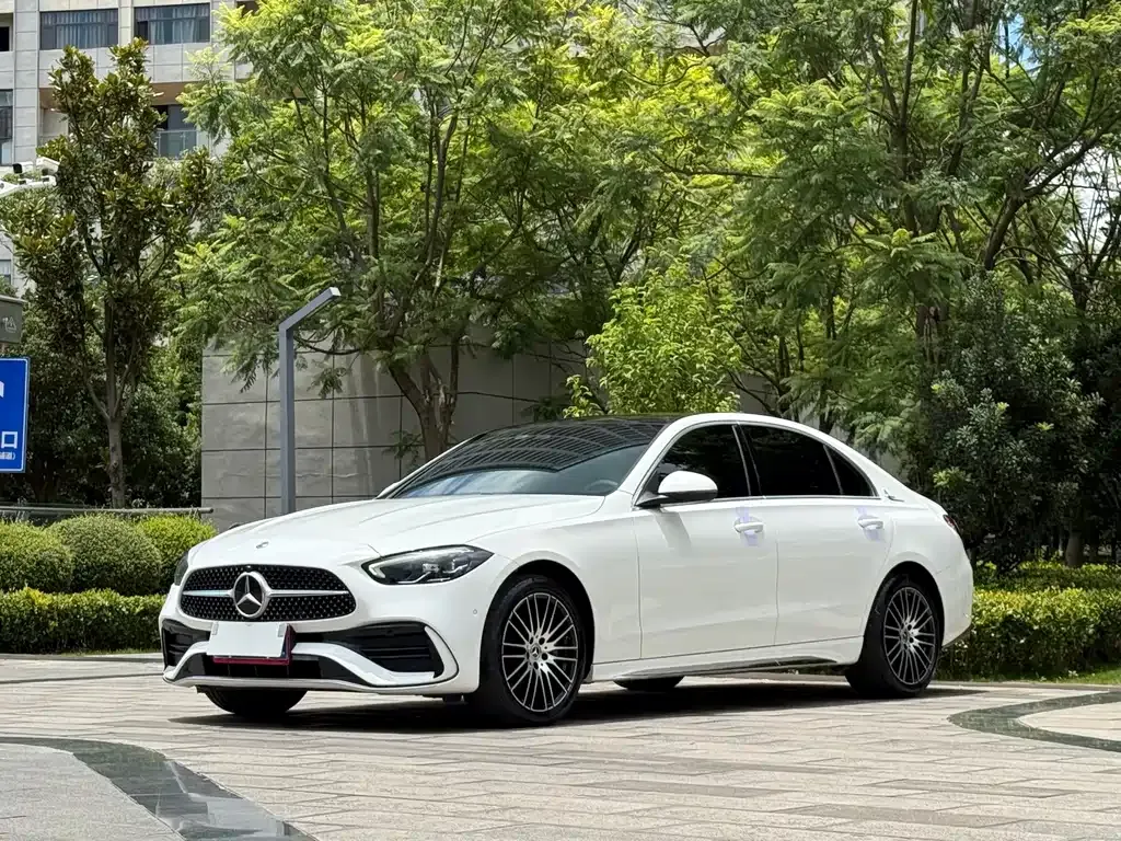 Mercedes-Benz C-Class — фото 1