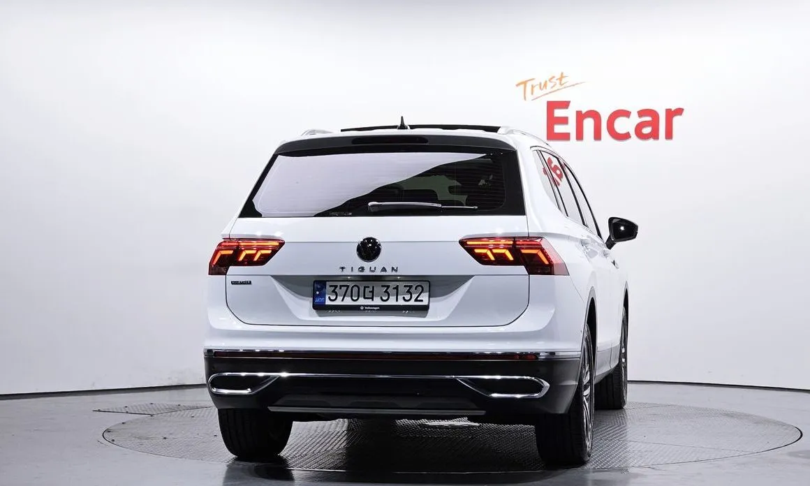 Volkswagen Tiguan — фото 4