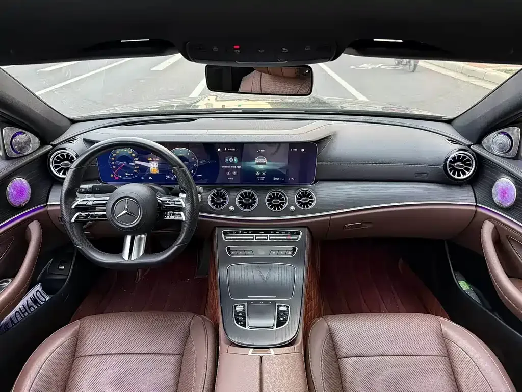 Mercedes-Benz E-Class — фото 2