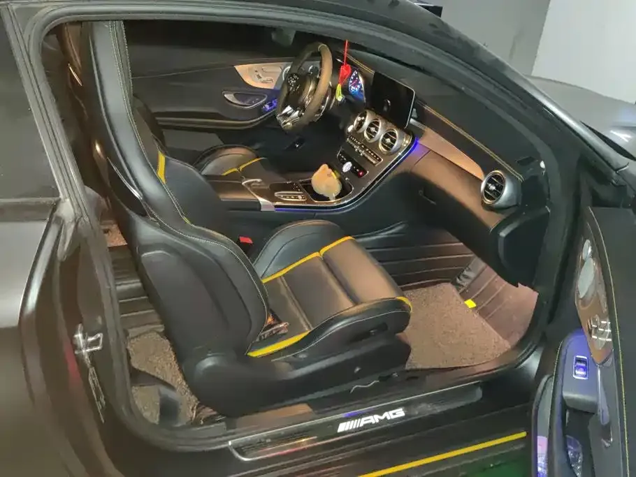 Mercedes-Benz C-Class AMG — фото 9