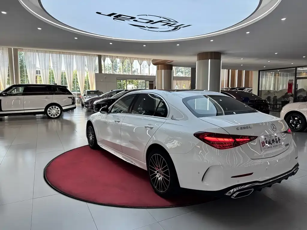 Mercedes-Benz C-Class — фото 10