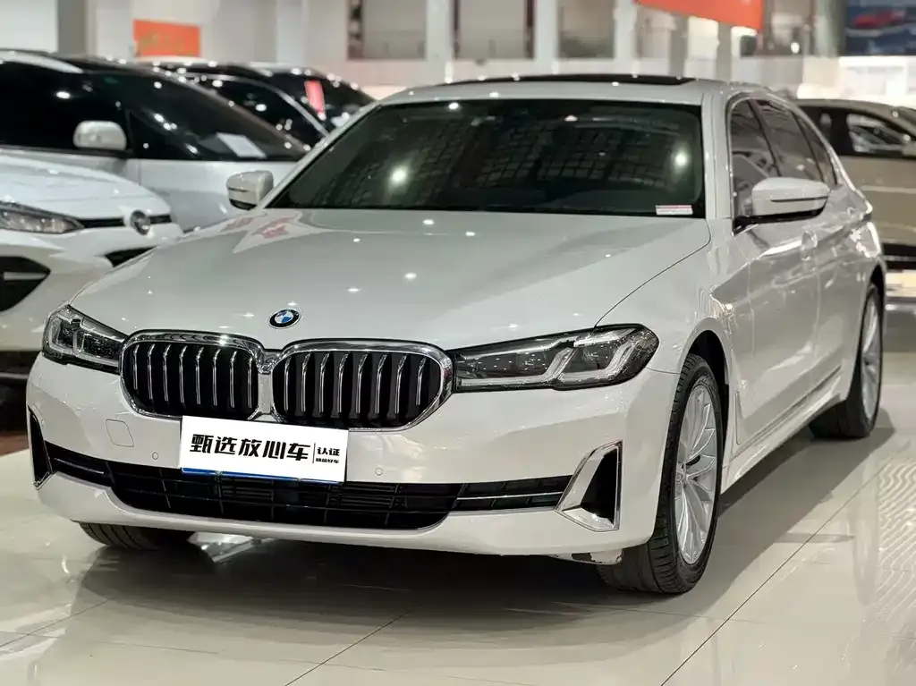 BMW 5 Series — фото 1
