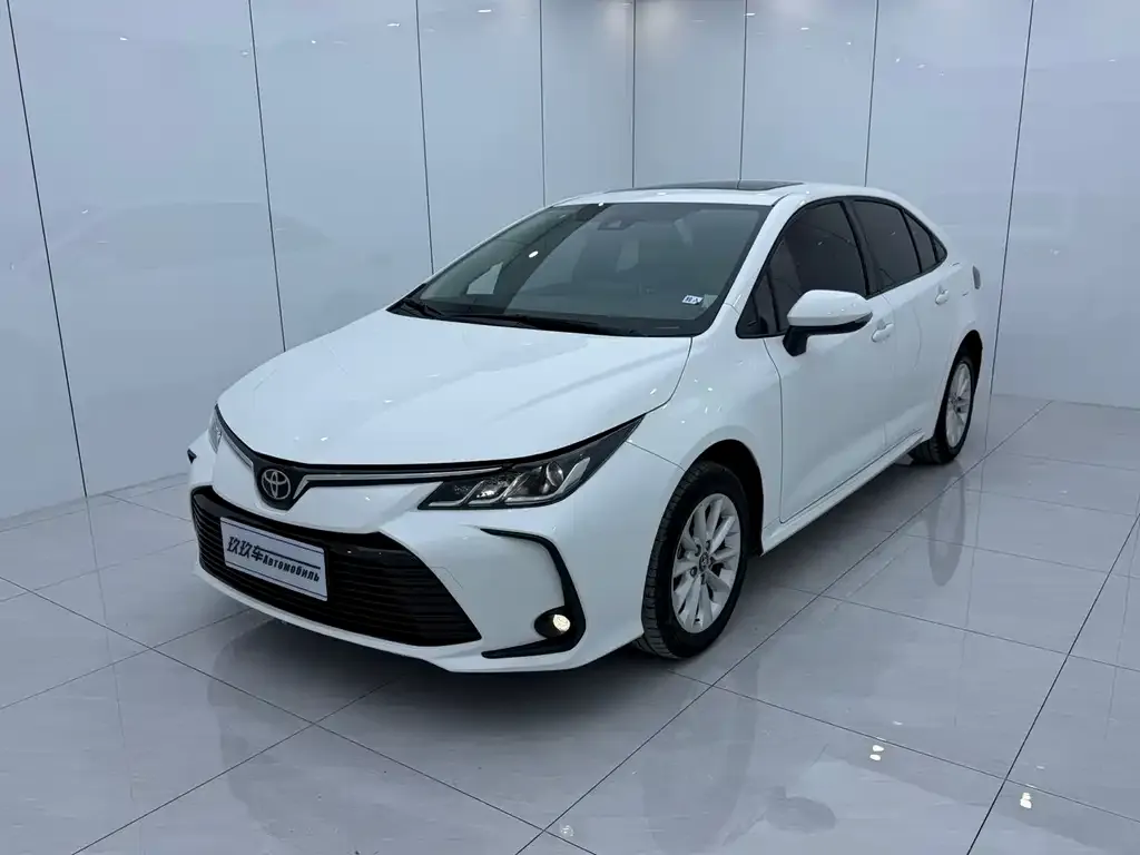 Toyota Corolla — фото 1
