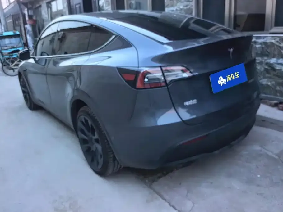 Tesla Model Y — фото 3