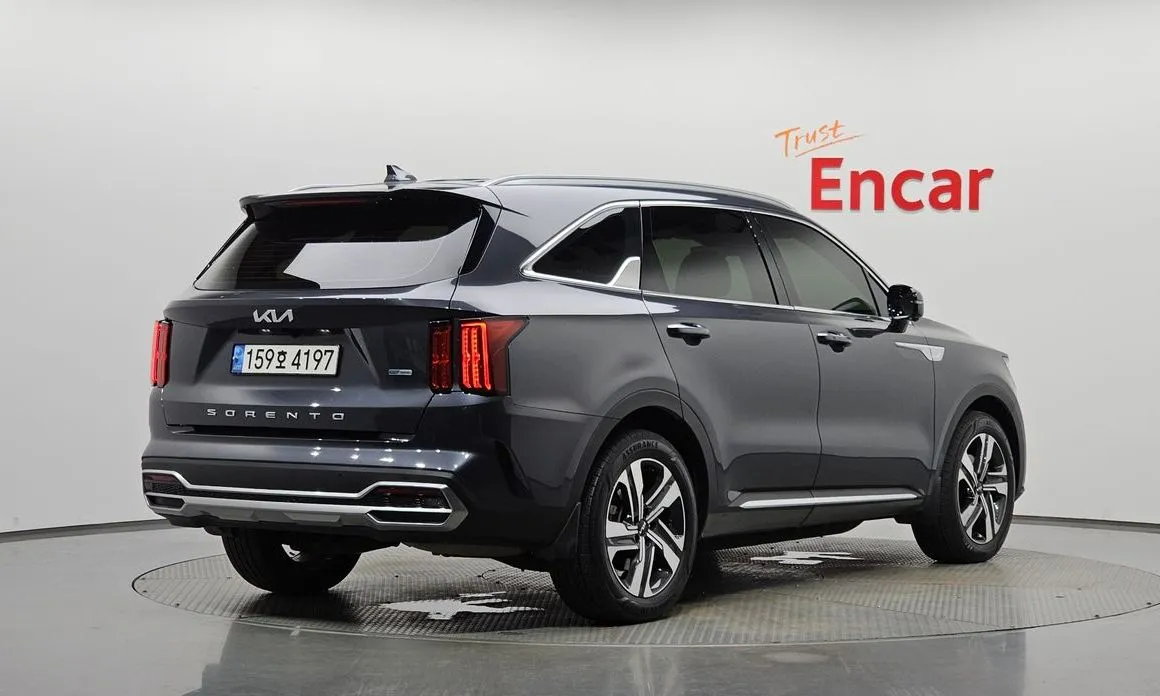 Kia Sorento — фото 5