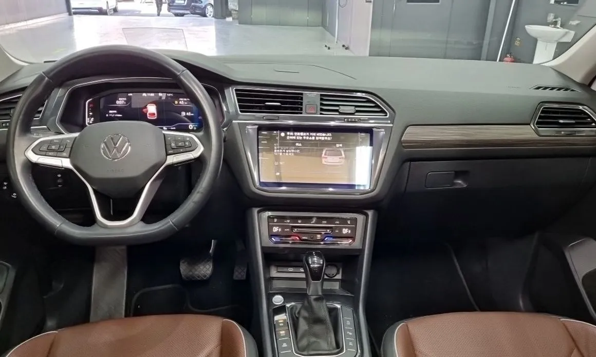 Volkswagen Tiguan — фото 4