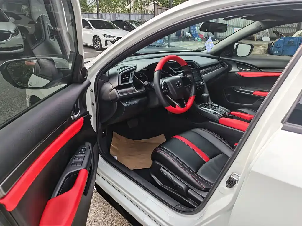 Honda Civic — фото 8