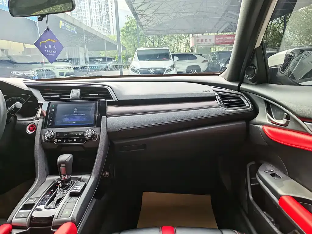 Honda Civic — фото 5