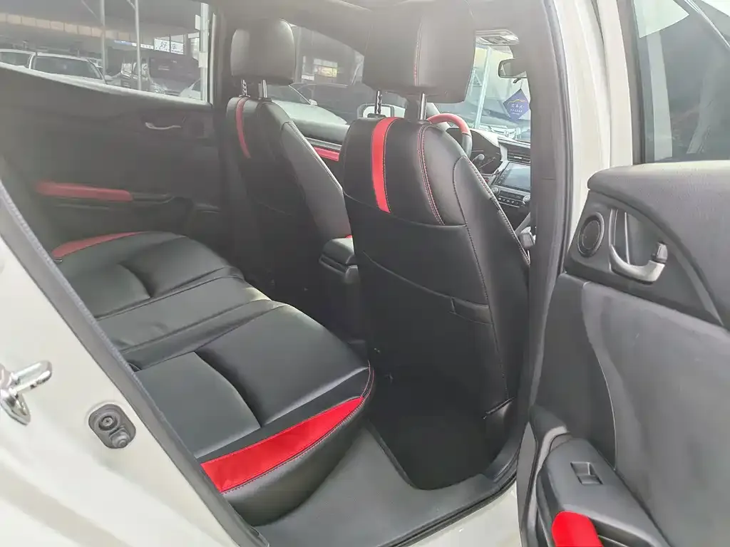 Honda Civic — фото 2