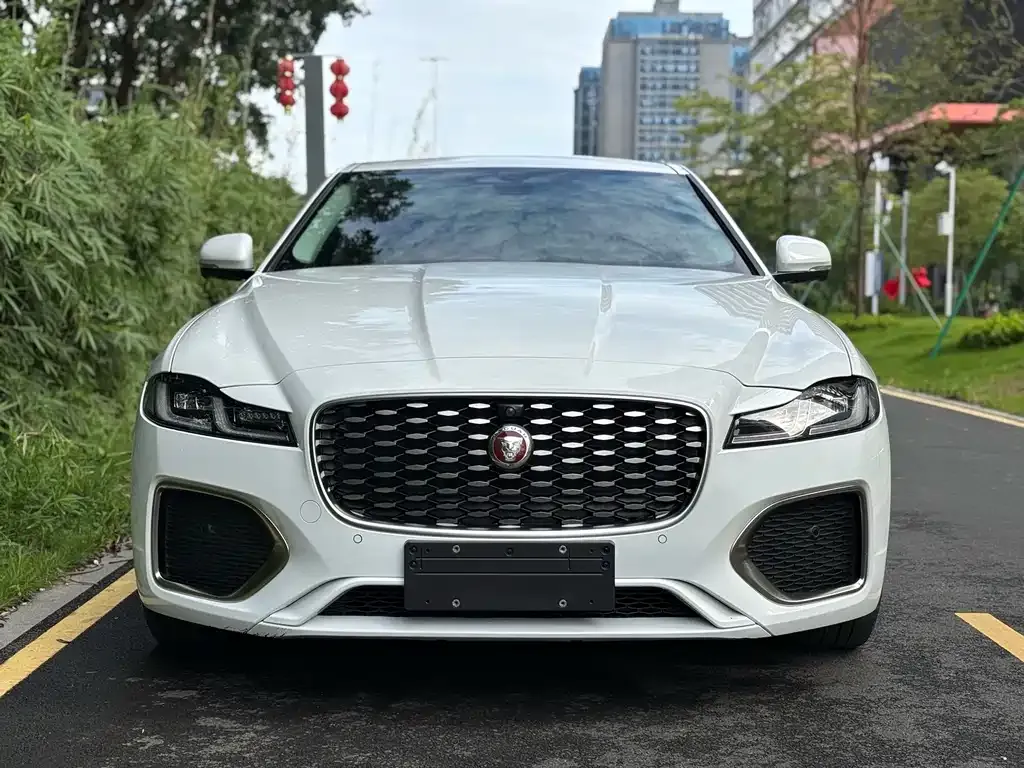 Jaguar XFL — фото 9