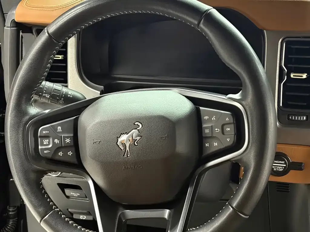 Ford Bronco — фото 10