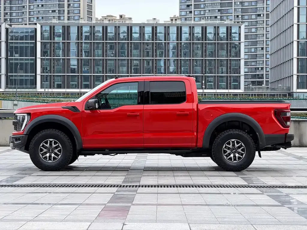 Ford F-150 Raptor — фото 10