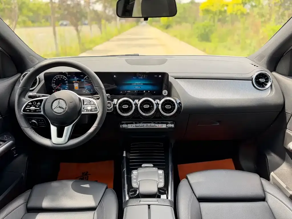 Mercedes-Benz GLA — фото 9