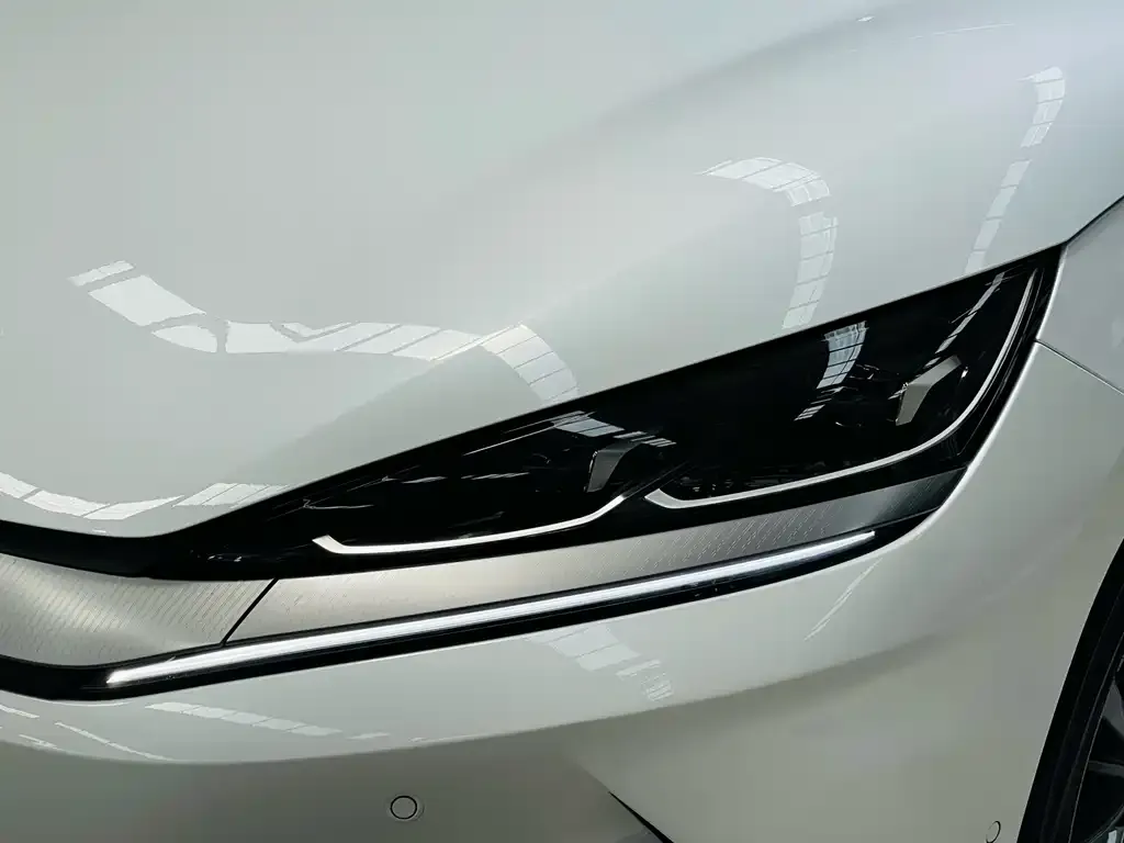 BYD Qin L — фото 6