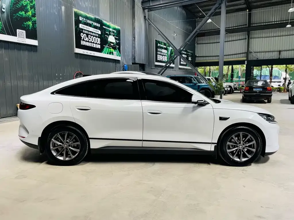 BYD Qin L — фото 3