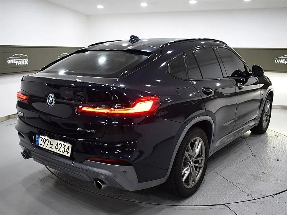 BMW X4 — фото 9