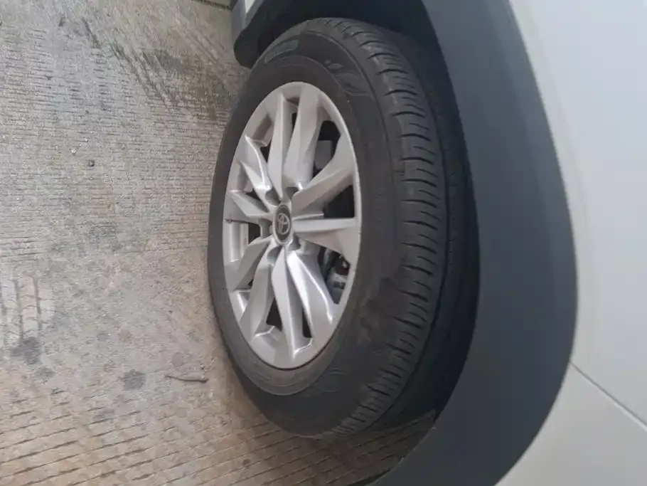 Toyota Corolla Cross — фото 2
