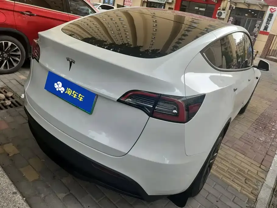 Tesla Model Y — фото 5