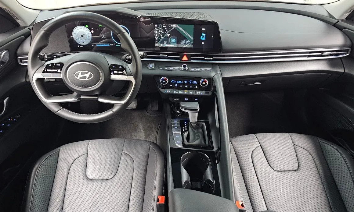 Hyundai AVANTE — фото 6
