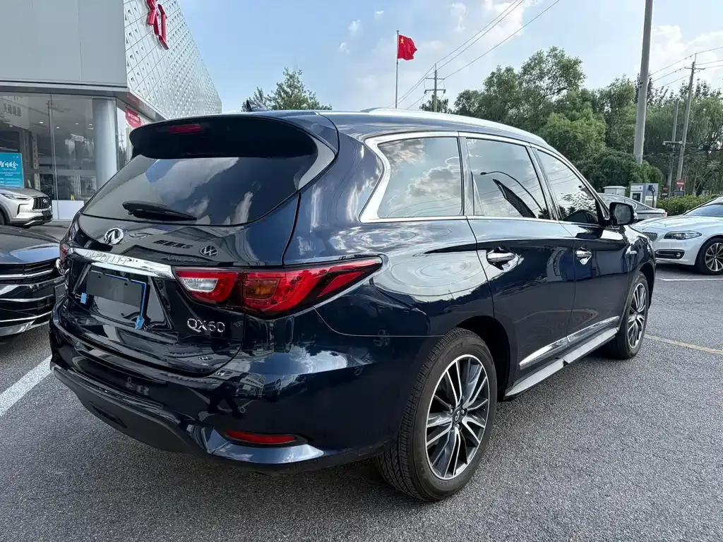 Infiniti QX60 (Import) — фото 7