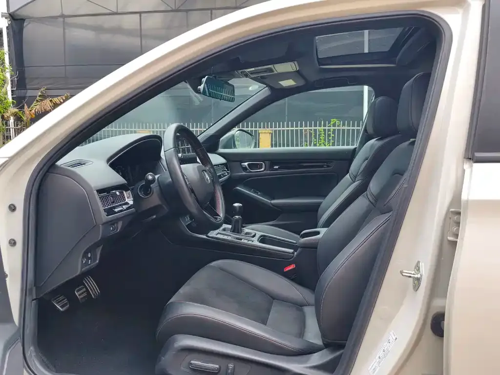 Honda Civic — фото 8