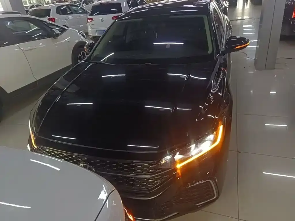 Volkswagen Passat — фото 2