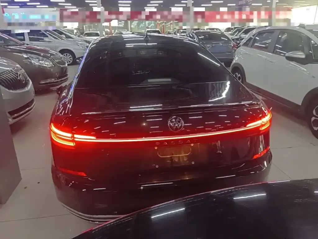 Volkswagen Passat — фото 7